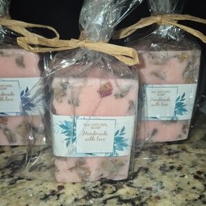 💎All-Natural Handmade Shea Butter Soap Winner's Choice